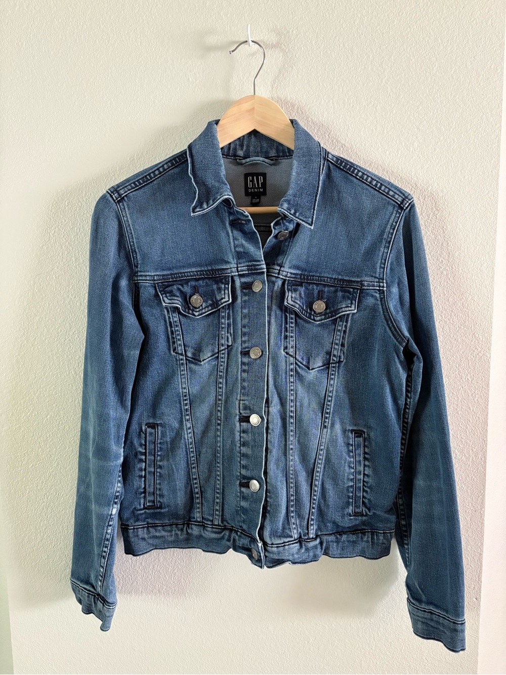 Y2K GAP Women's Medium Blue Denim Jacket